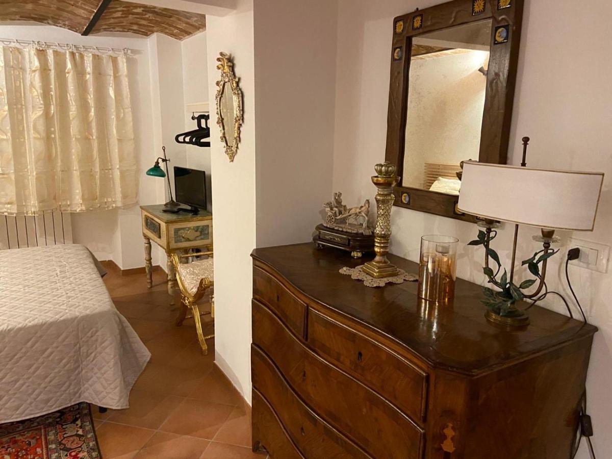 La Casa Di Ago Leilighet LʼAquila Eksteriør bilde