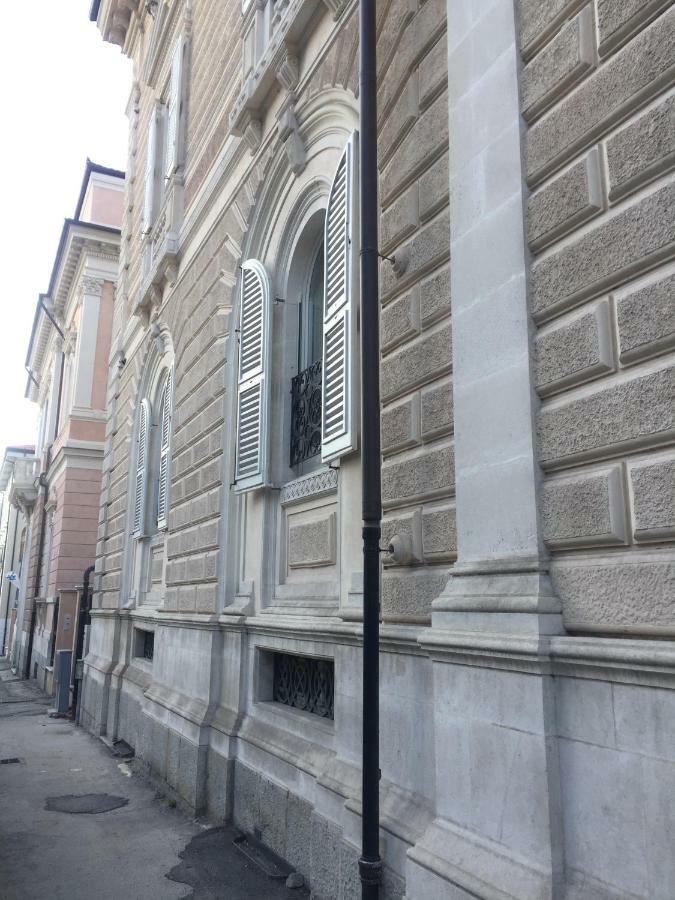 La Casa Di Ago Leilighet LʼAquila Eksteriør bilde
